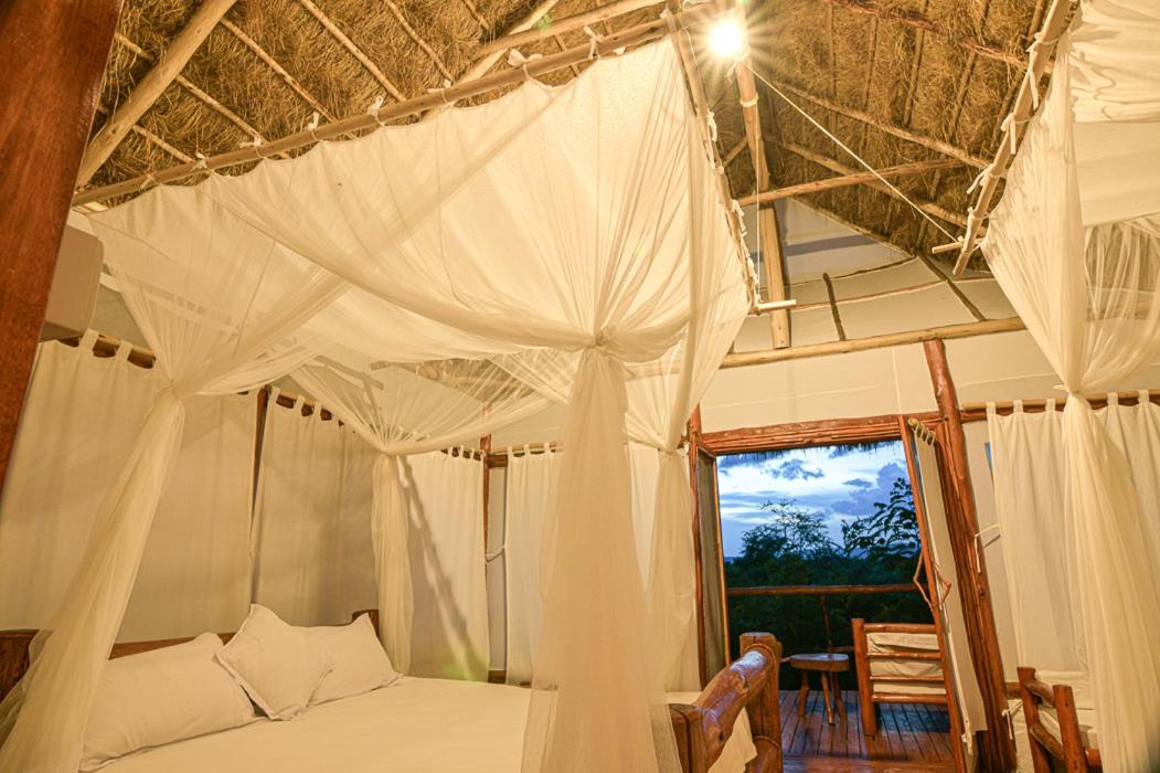 מלון קאססה Kazinga Wilderness Safari Camp מראה חיצוני תמונה