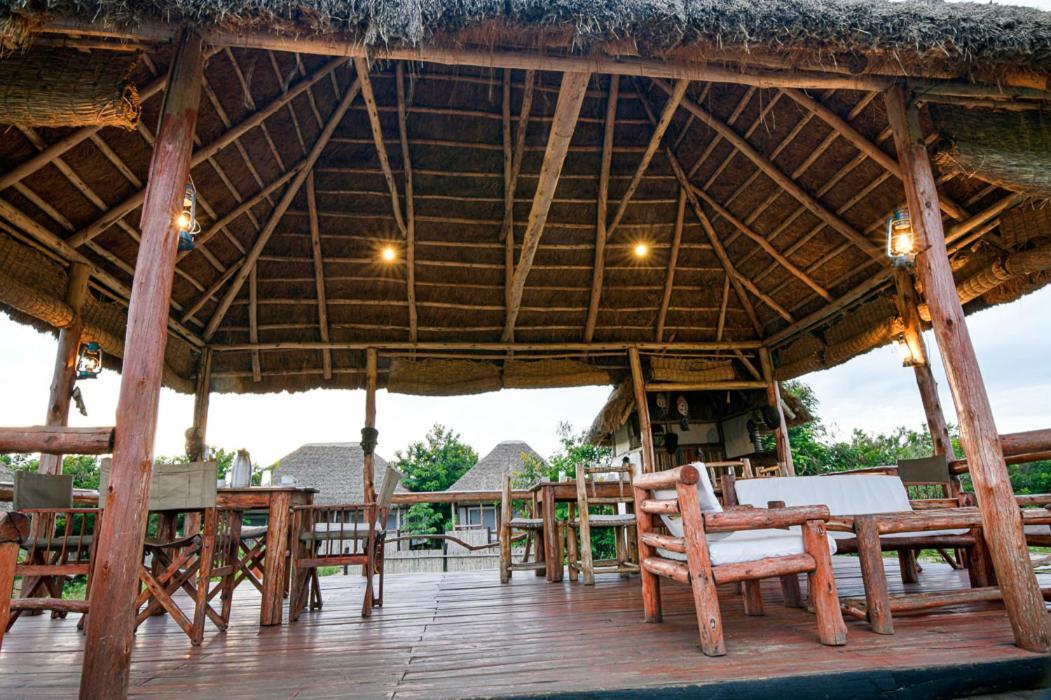 מלון קאססה Kazinga Wilderness Safari Camp מראה חיצוני תמונה