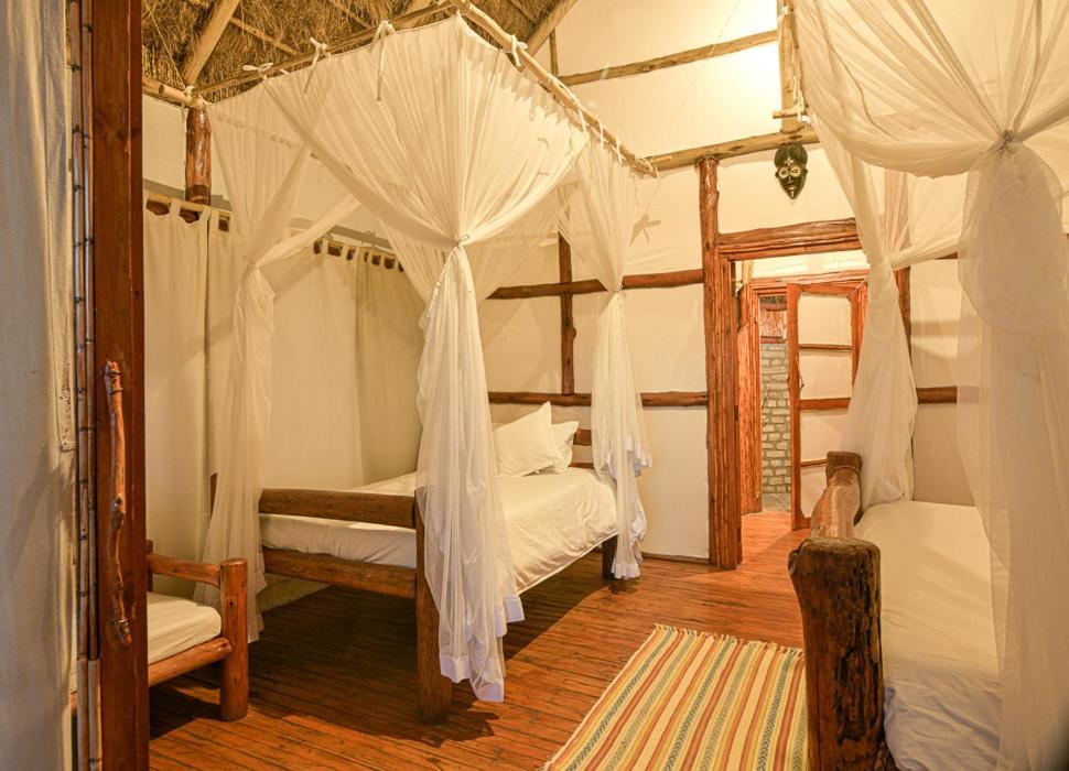 מלון קאססה Kazinga Wilderness Safari Camp מראה חיצוני תמונה