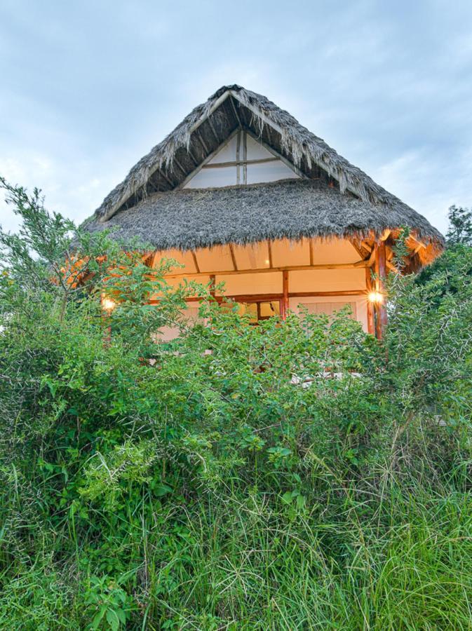 מלון קאססה Kazinga Wilderness Safari Camp מראה חיצוני תמונה